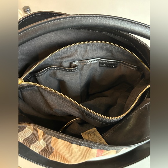 Burberry Bridle Gosford Hobo Medium Bag - Picture 6 of 9